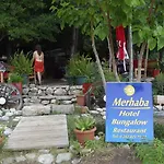 ゲストハウス Merhaba 3*