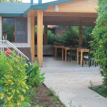 Casa de hóspedes Merhaba 3*